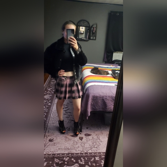 Meet your Posher, Harley - Picture 3 of 16